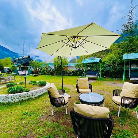 Himalayan Fort Resort, Manali - ! Riverside Property !! Big Lawn With Bonfire !! Best Selling !! Scenic River & Mountais View !! Big Parking !! Luxury Balcony Rooms !! Playing Zone !! Property Of The Year ! M 98160-43600 Esterno foto