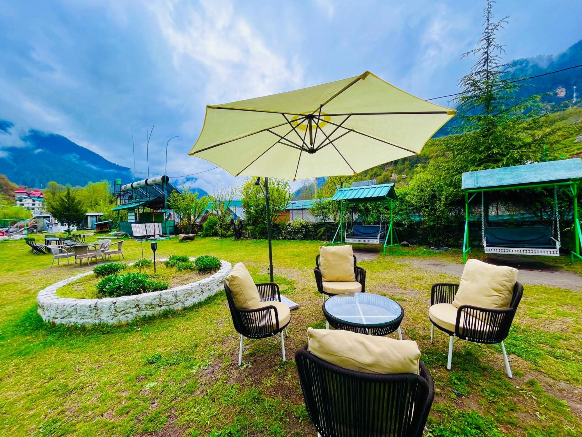 Himalayan Fort Resort, Manali - ! Riverside Property !! Big Lawn With Bonfire !! Best Selling !! Scenic River & Mountais View !! Big Parking !! Luxury Balcony Rooms !! Playing Zone !! Property Of The Year ! M 98160-43600 Esterno foto