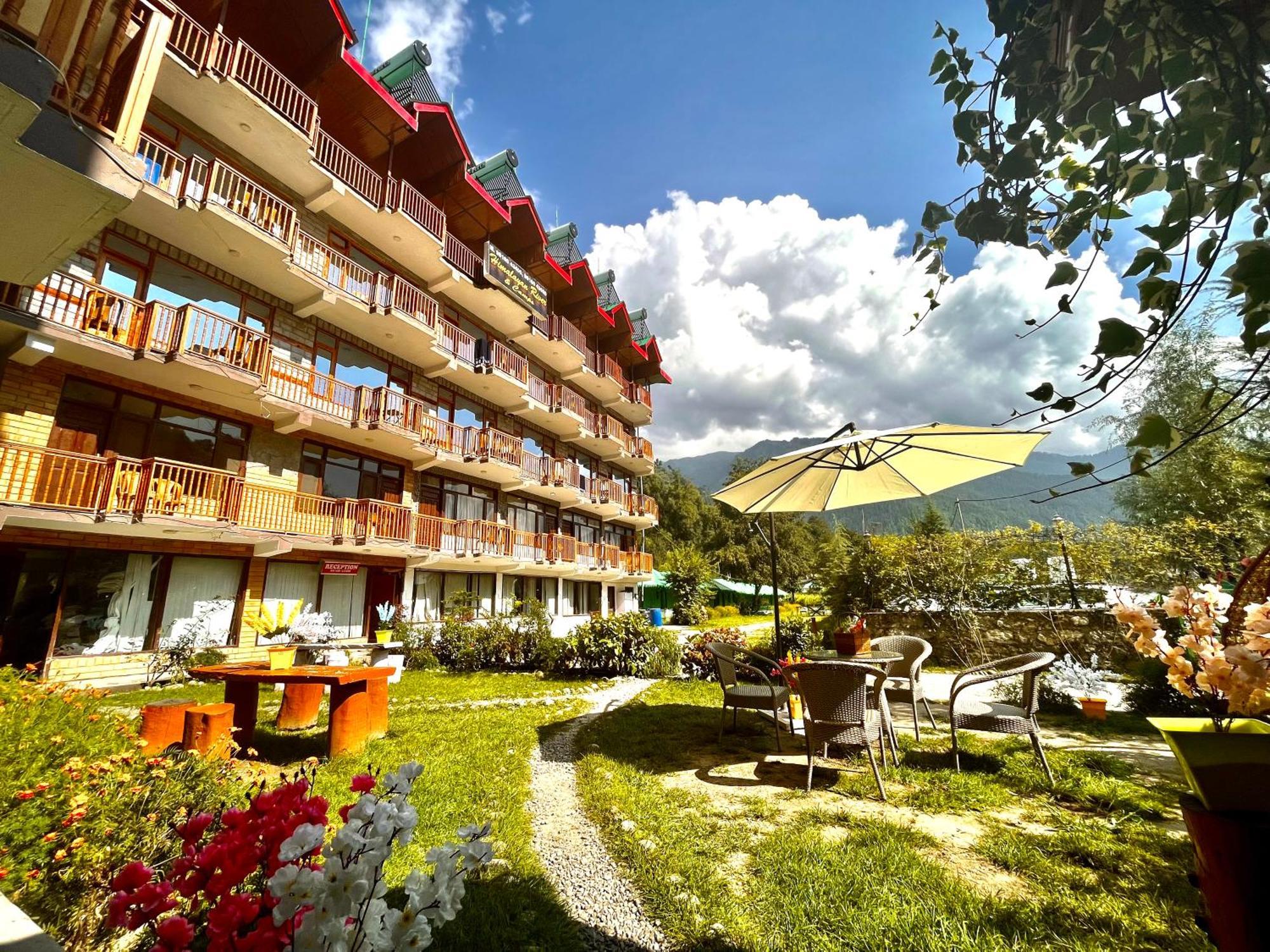 Himalayan Fort Resort, Manali - ! Riverside Property !! Big Lawn With Bonfire !! Best Selling !! Scenic River & Mountais View !! Big Parking !! Luxury Balcony Rooms !! Playing Zone !! Property Of The Year ! M 98160-43600 Esterno foto