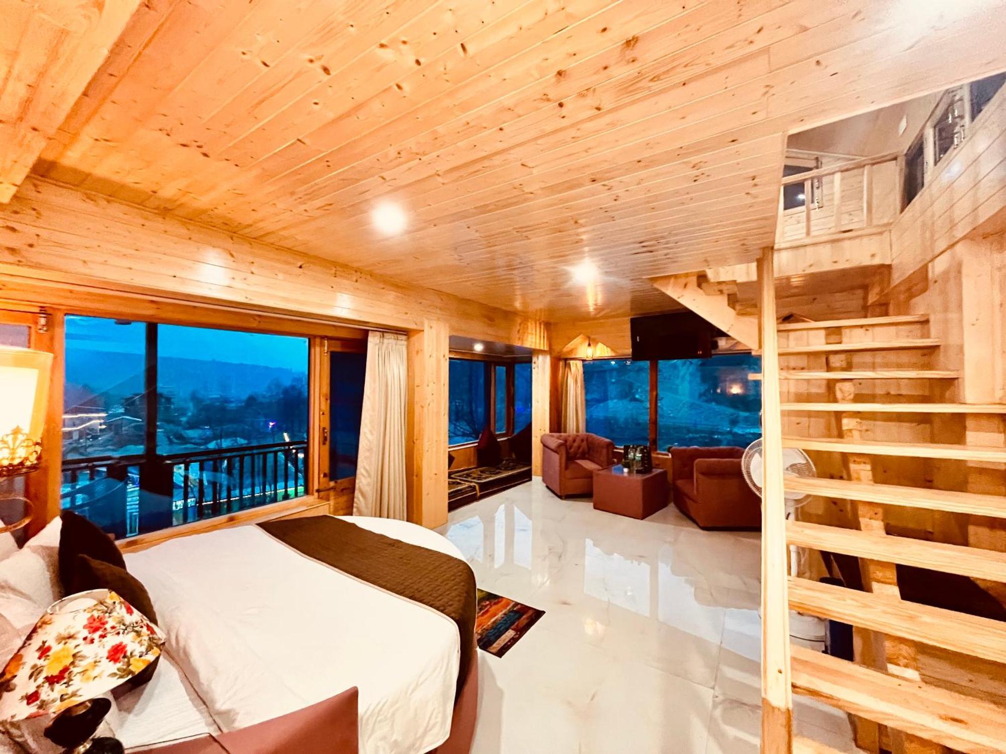 Himalayan Fort Resort, Manali - ! Riverside Property !! Big Lawn With Bonfire !! Best Selling !! Scenic River & Mountais View !! Big Parking !! Luxury Balcony Rooms !! Playing Zone !! Property Of The Year ! M 98160-43600 Esterno foto