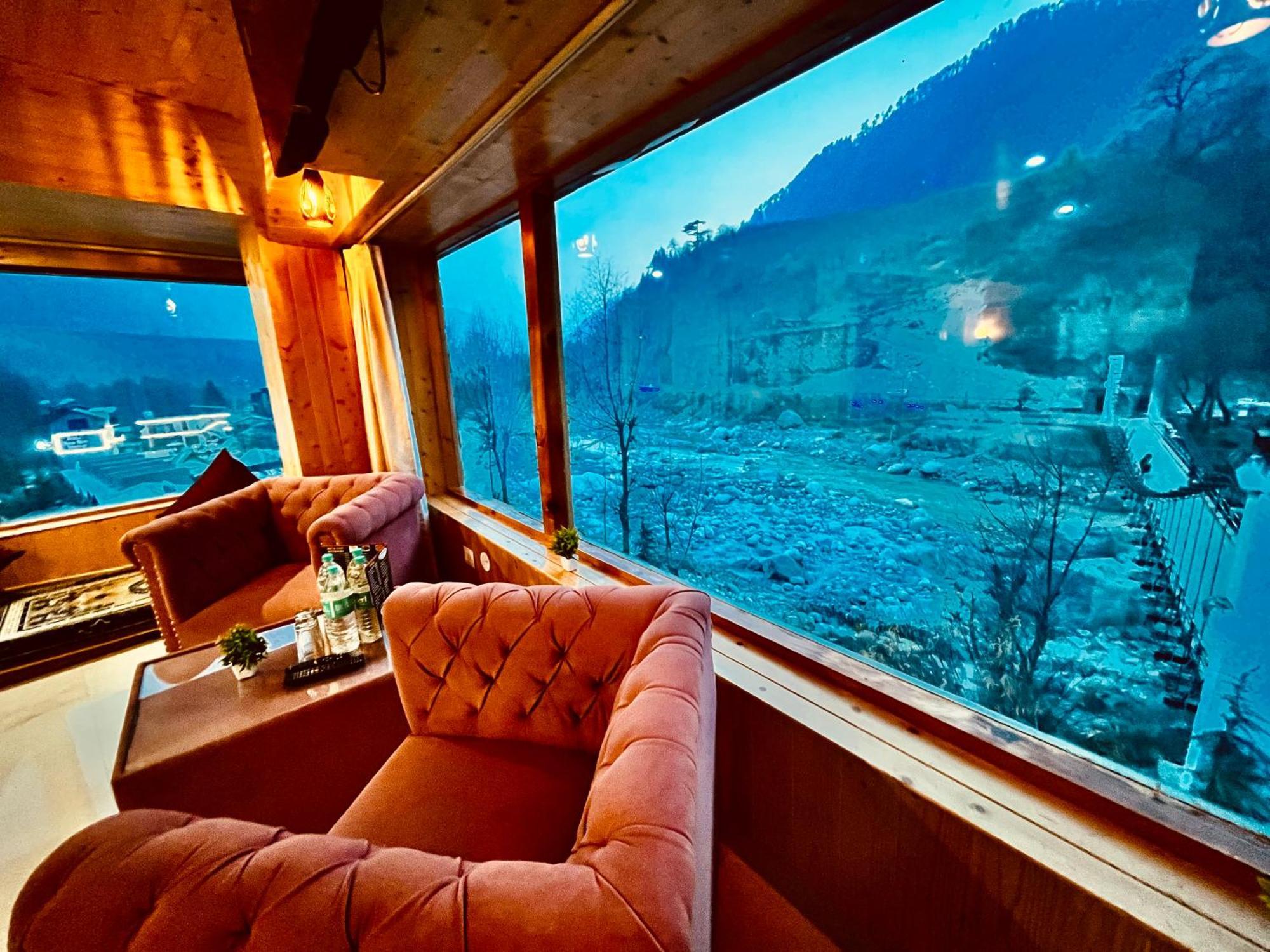 Himalayan Fort Resort, Manali - ! Riverside Property !! Big Lawn With Bonfire !! Best Selling !! Scenic River & Mountais View !! Big Parking !! Luxury Balcony Rooms !! Playing Zone !! Property Of The Year ! M 98160-43600 Esterno foto