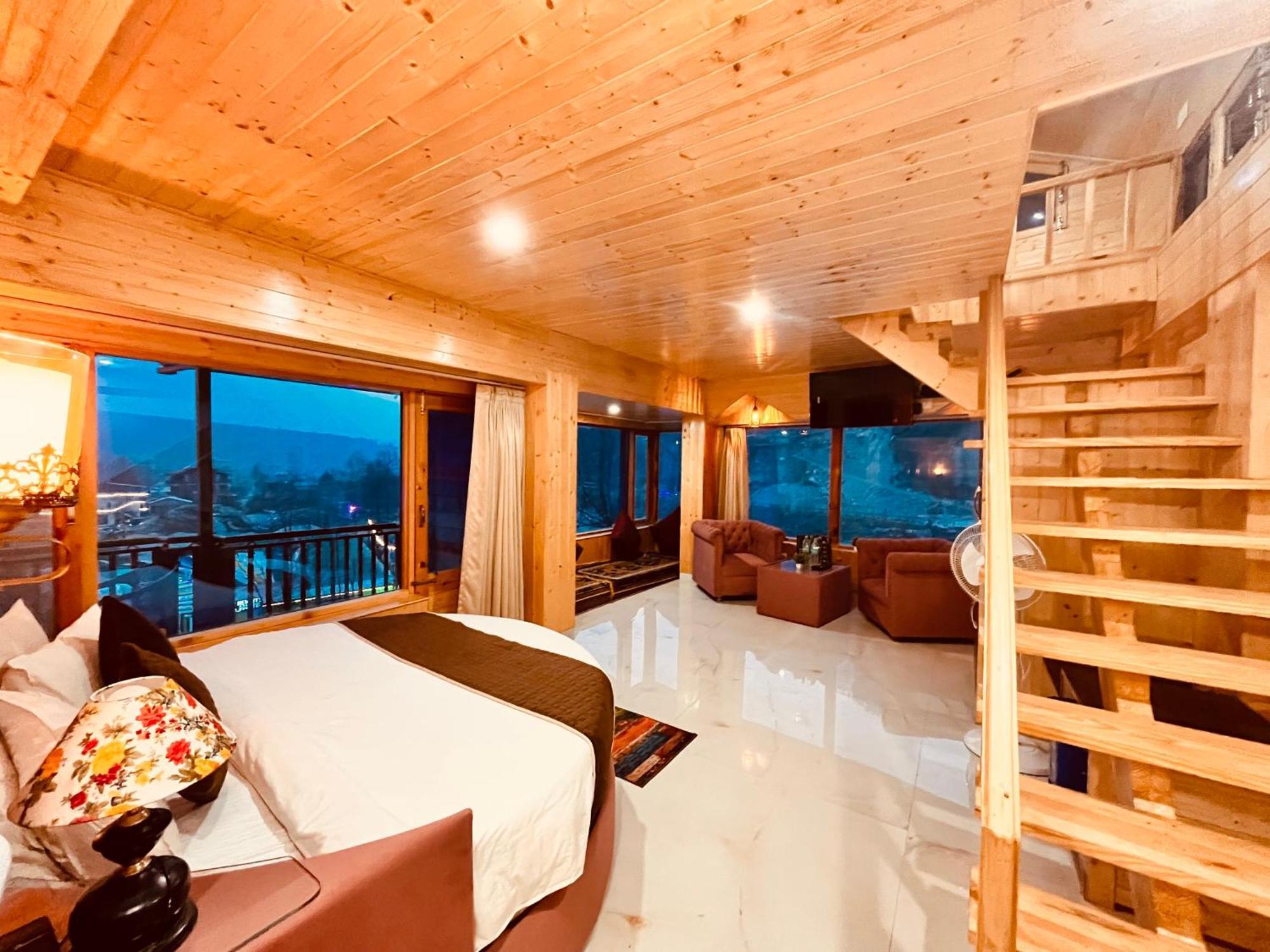 Himalayan Fort Resort, Manali - ! Riverside Property !! Big Lawn With Bonfire !! Best Selling !! Scenic River & Mountais View !! Big Parking !! Luxury Balcony Rooms !! Playing Zone !! Property Of The Year ! M 98160-43600 Esterno foto